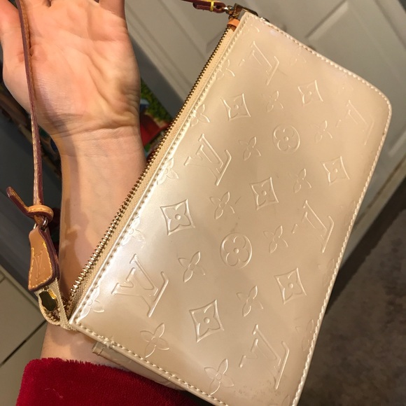 Handbags - Louis vitton Vernis Lexington pochette